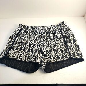 Jesse & J shorts XL Black White Boho